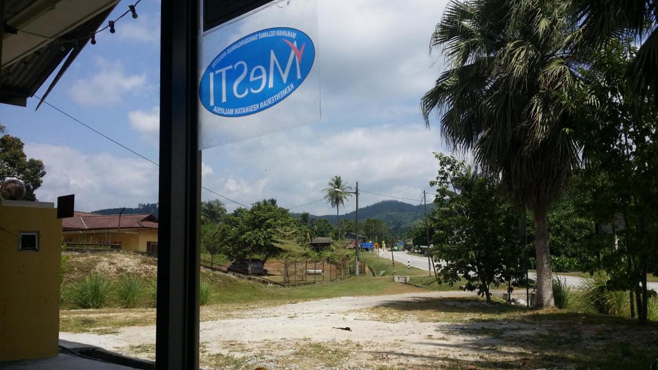 Kuntum Cottage Bed & Breakfast Kampung Tanjung Ipoh Luaran gambar